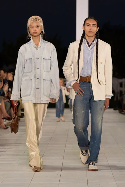 Look 69